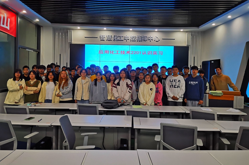 全国高校思想政治工作网：践行“工学交替”模式创新 奋进传承“三线精神”