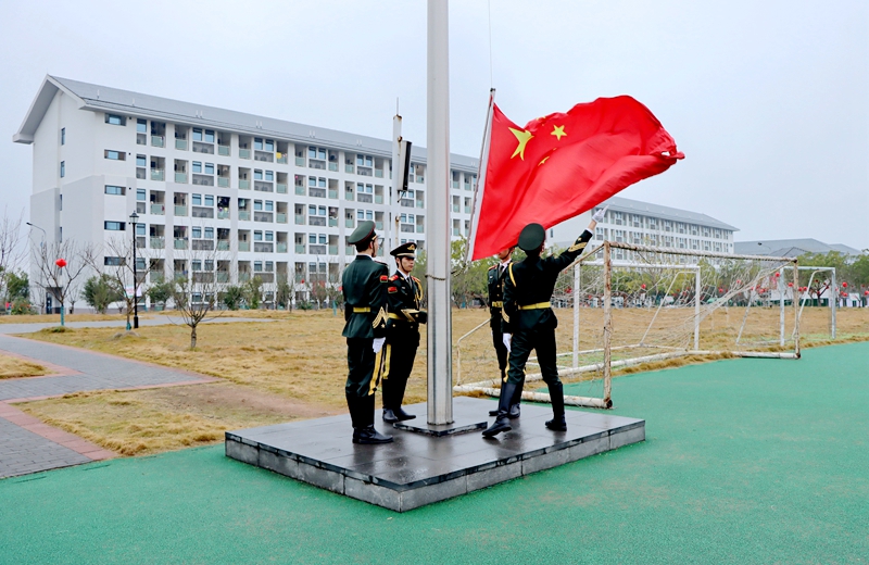 升国旗.jpg