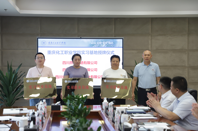 gUOQ_1747122393964080993.jpg