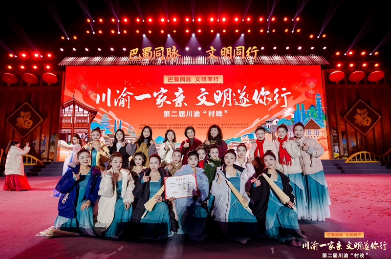 7434377DB12857FD591FC0152C0B8D3A_副本.jpg